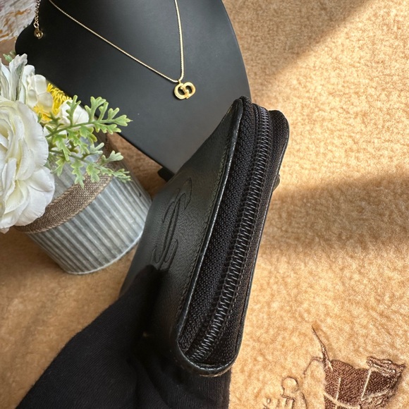 Authentic Chanel Wallet - Picture 10 of 17